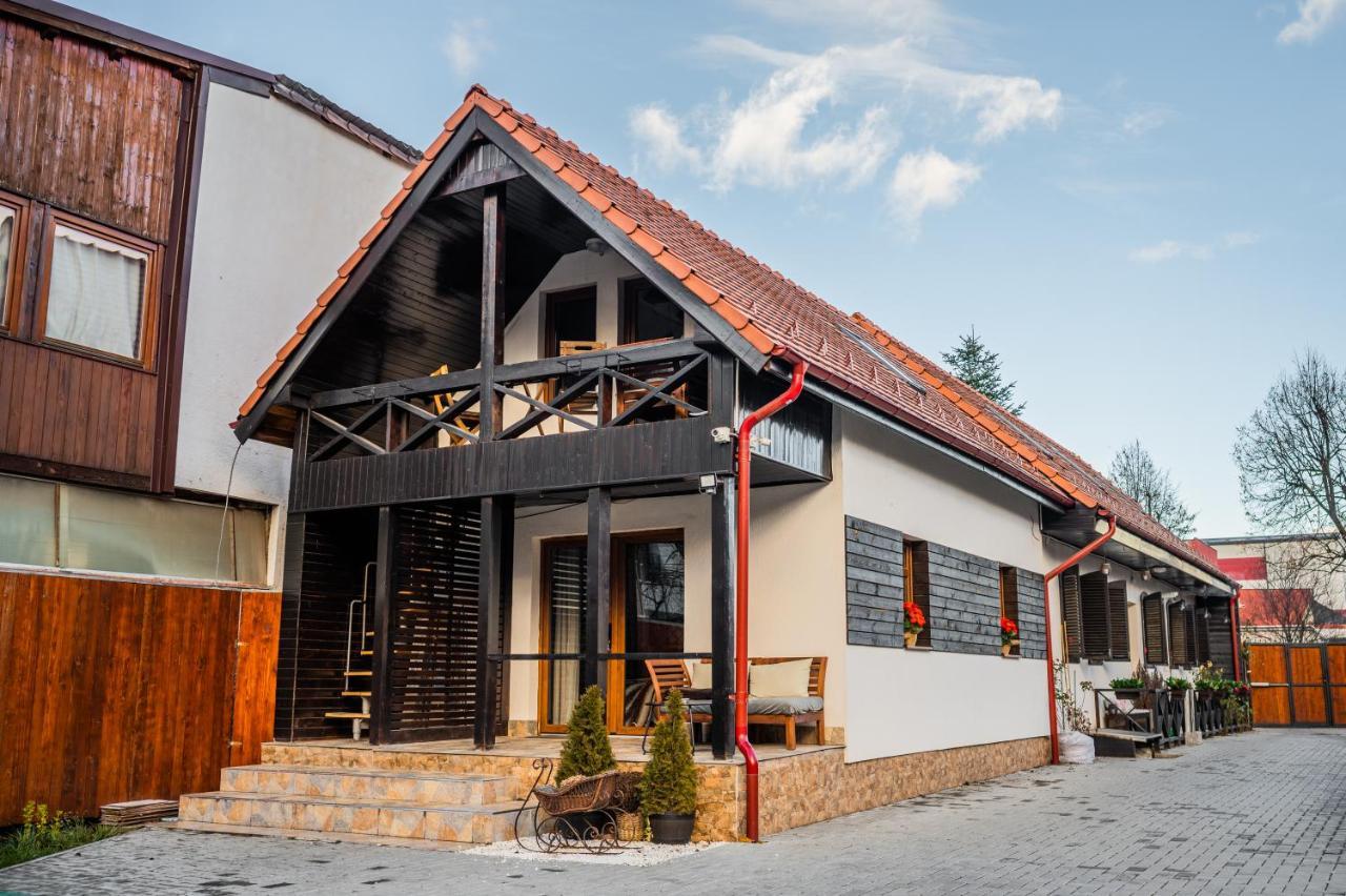 Hanul Anei Brasov Luaran gambar