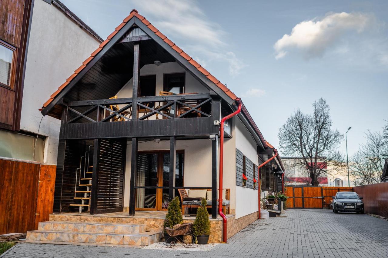 Hanul Anei Brasov Luaran gambar